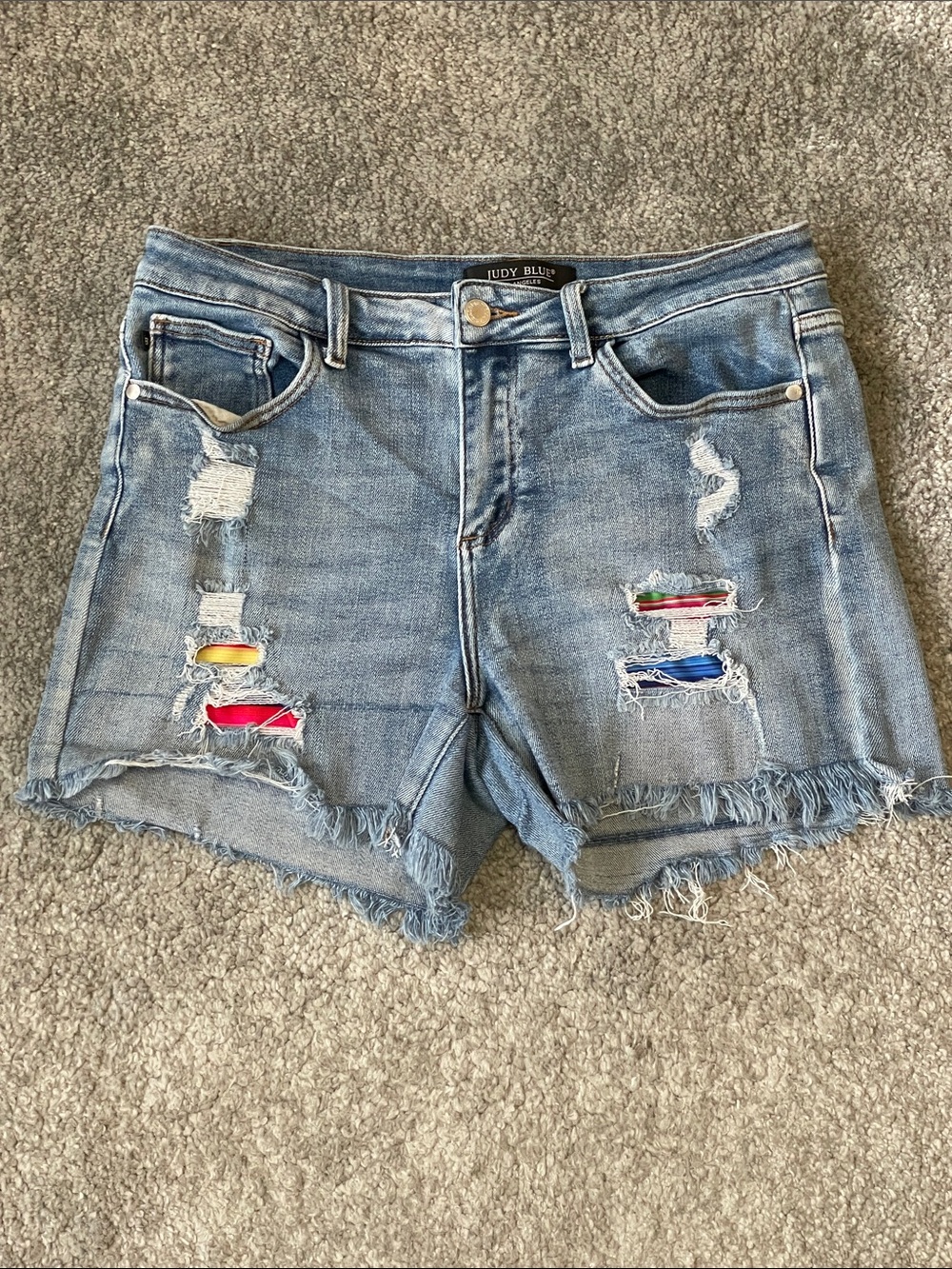 EC Judy Blue Distressed Medium Wash Denim Shorts - Size Large